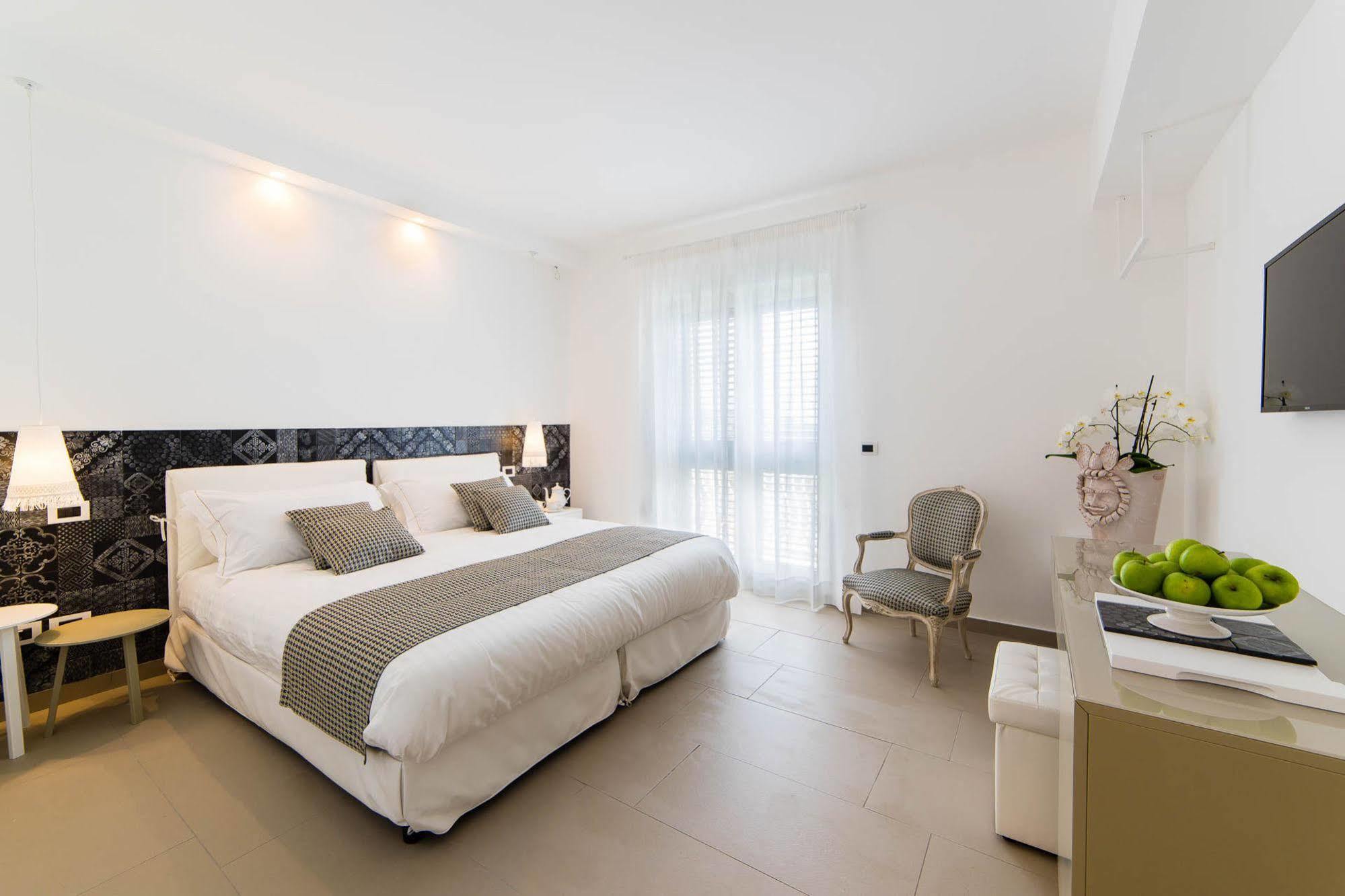 Sciccosa Guest House Таормина Екстериор снимка